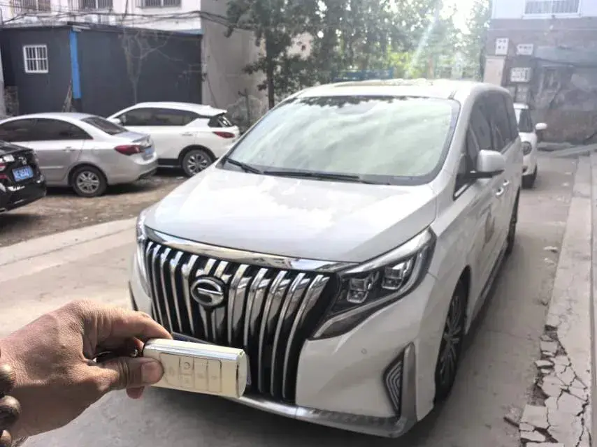 2021 GAC Trumpchi M8 2.0T 252HP L4 8AT