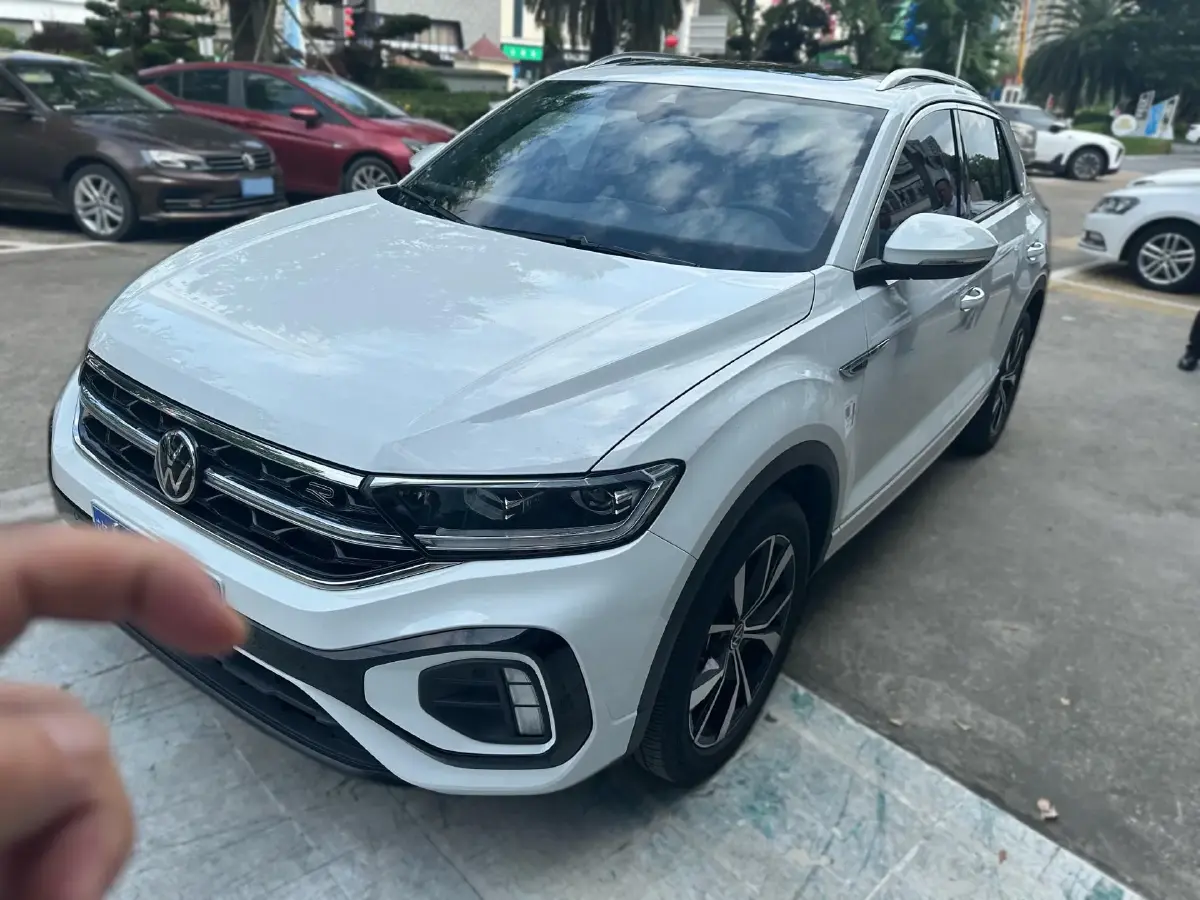 2023 Volkswagen T-Roc 1.5T 160HP L4 7DCT