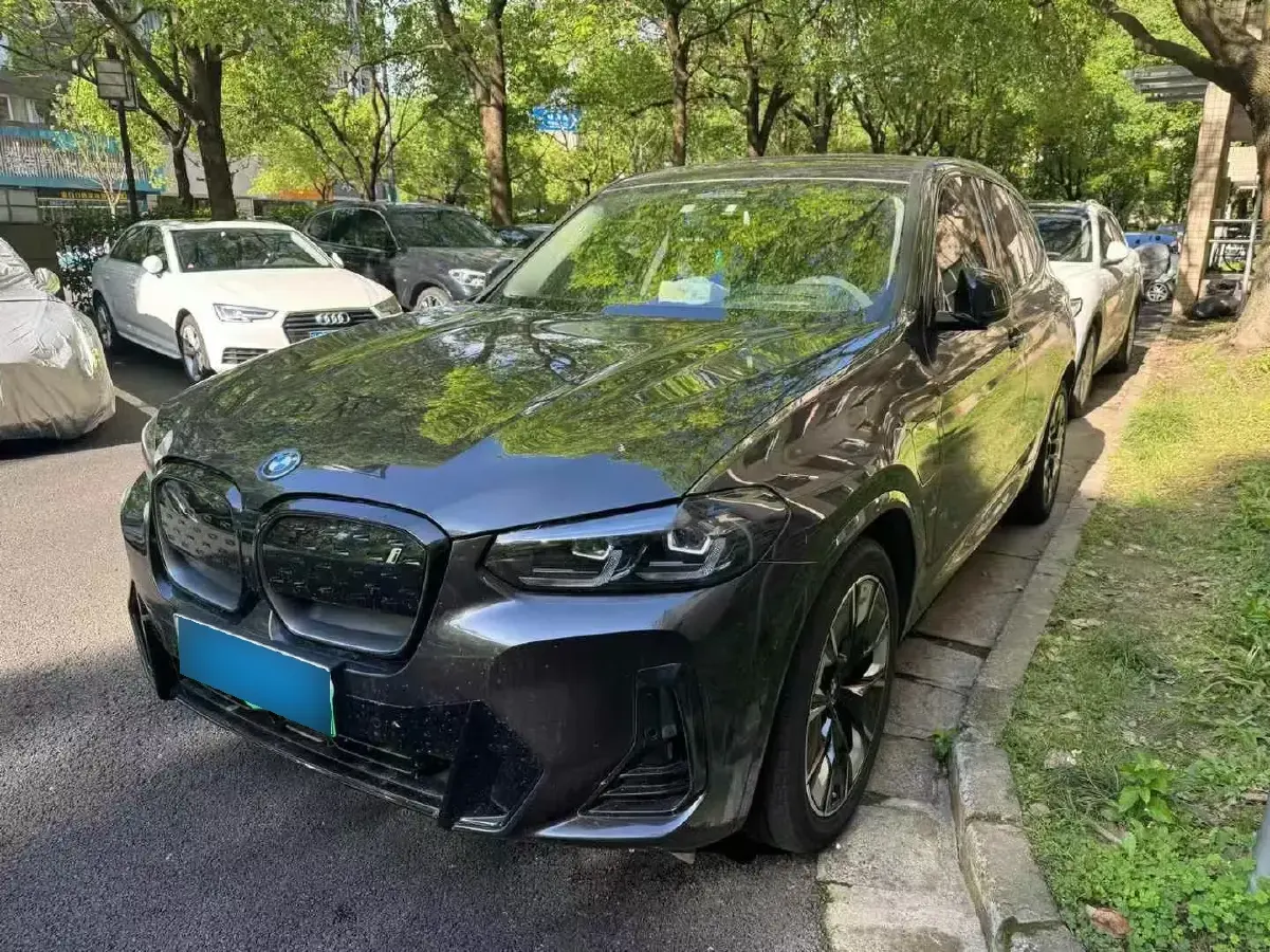 2024 BMW iX3 BEV 80KWH