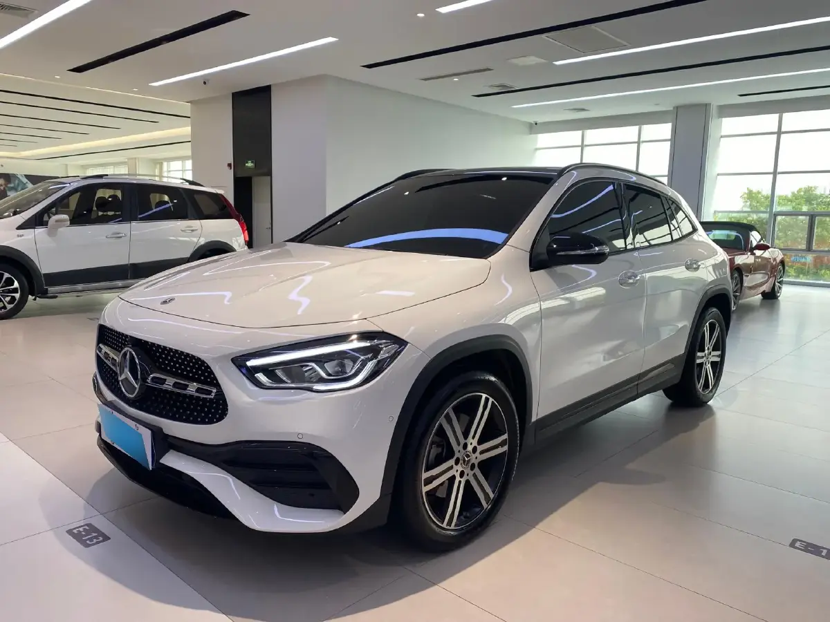 2022 Mercedes-Benz GLA Class 2.0T 190HP L4 8DCT