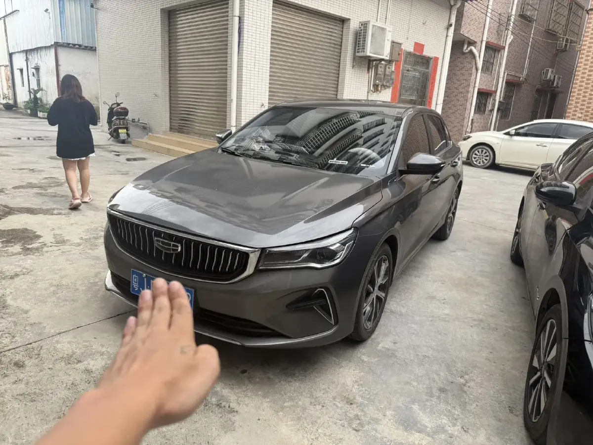 2022 Geely Emgrand L 1.4T 141HP L4 CVT