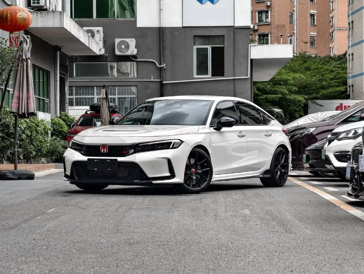 2023 Honda Civic 2.0T 300HP L4 6MT