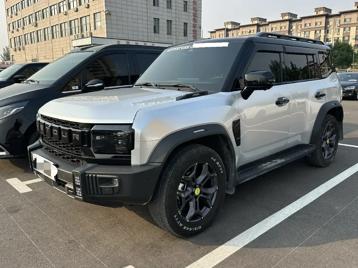 2023 Jetour Traveller 2.0T 254HP L4 7DCT