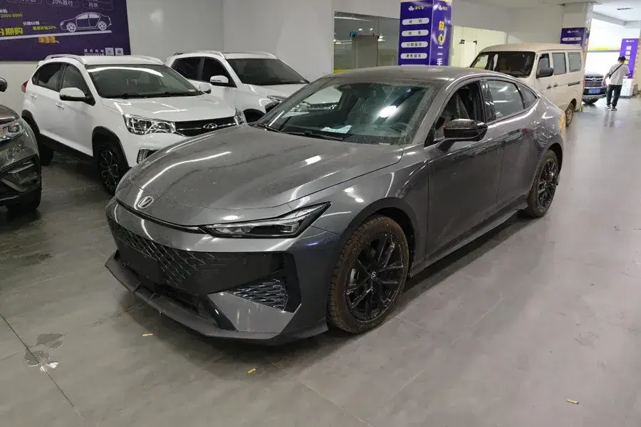 2024 ChangAn UNI-V 1.5T 188HP L4 7DCT