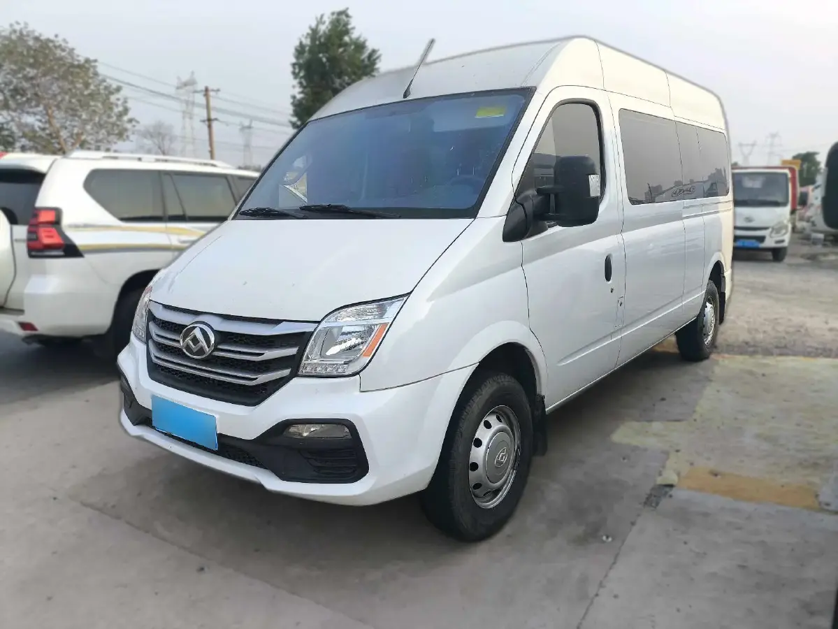 2024 MAXUS XinTu V80 2.0T 147HP L4 6MT