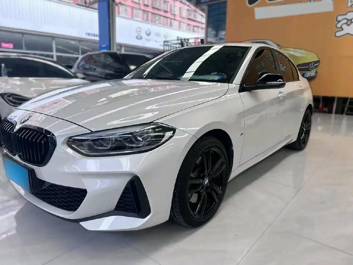 2022 BMW 1 Series 2.0T 192HP L4 7DCT