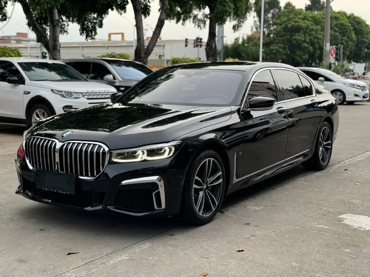 2021 BMW 7 Series 2.0T 265HP L4 8AT