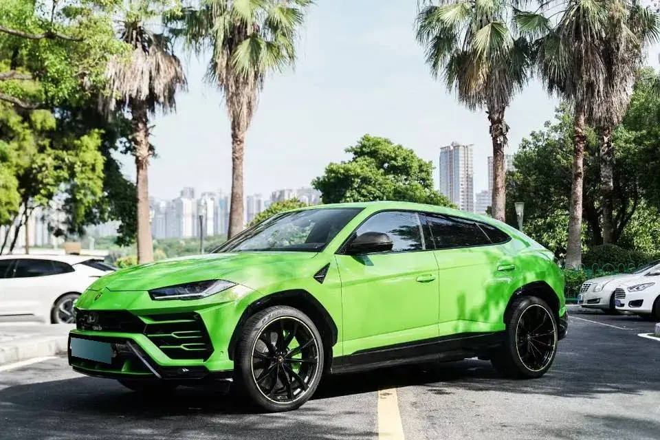 2021 Lamborghini Urus 4.0T 641HP V8 8AT