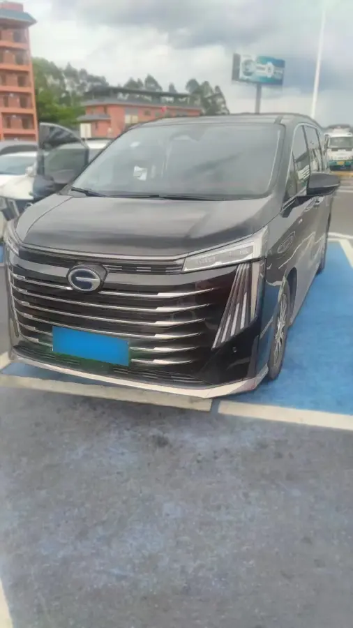 2023 GAC Trumpchi M8 2.0T 190HP L4 E-CVT Hybrid