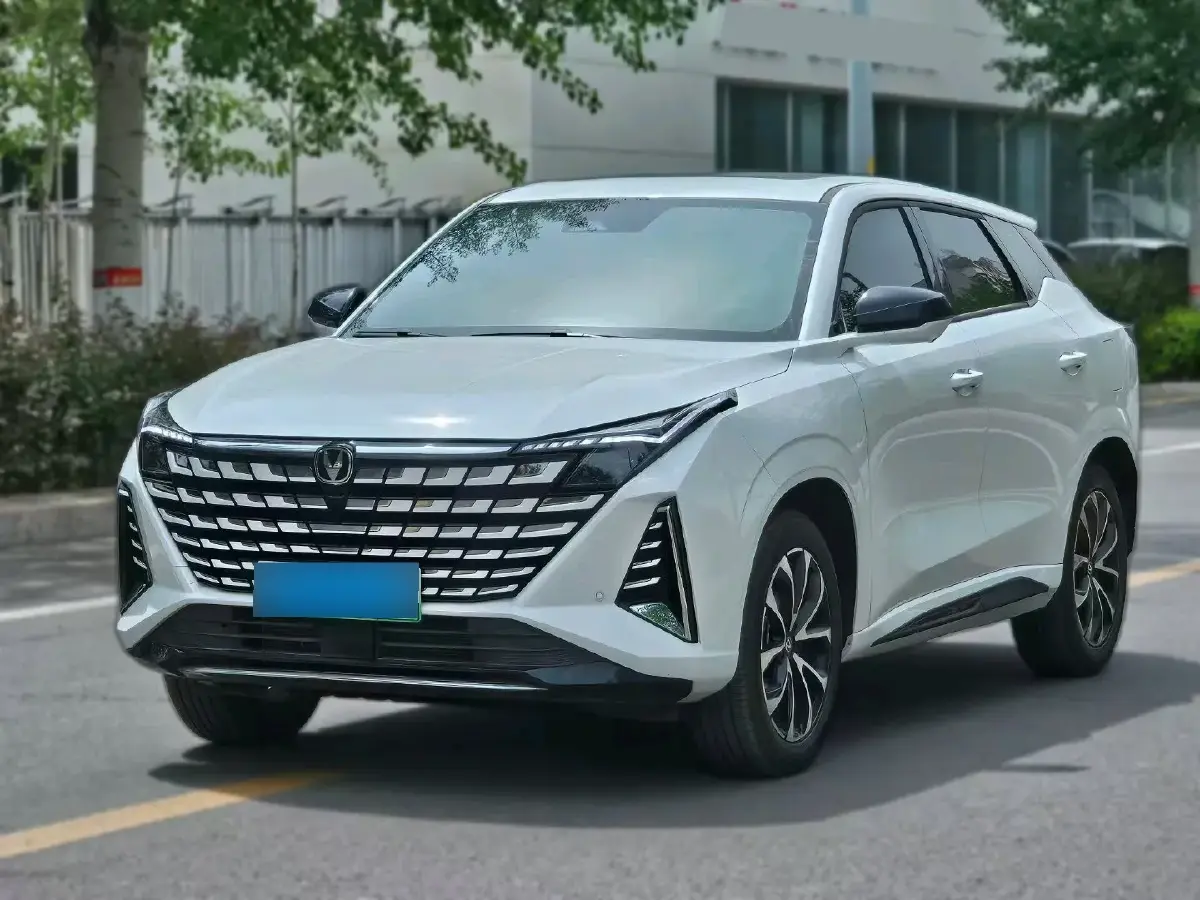 2024 ChangAn UNI-Z 1.5L 98HP L4 E-CVT PHEV 18.4KWH