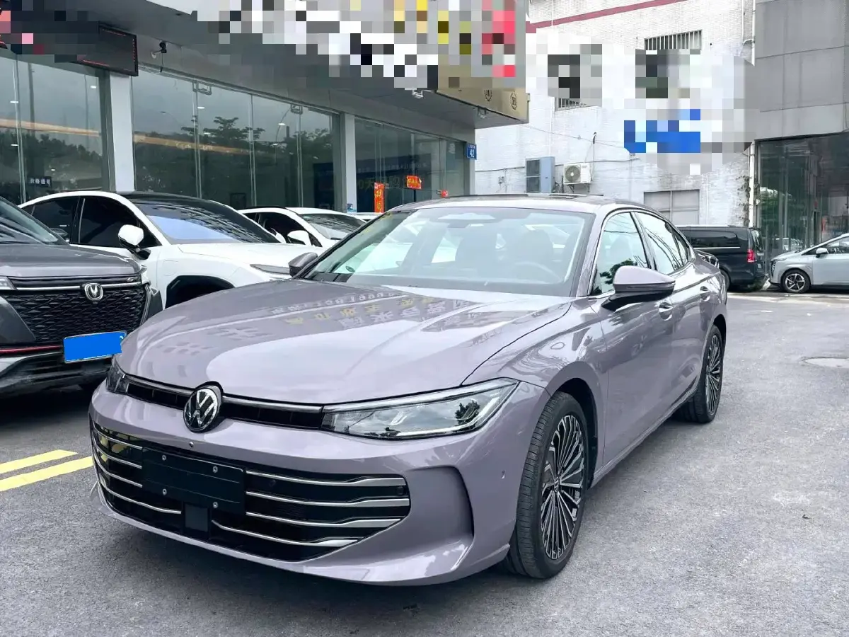 2025 Volkswagen Passat 2.0T 220HP L4 7DCT