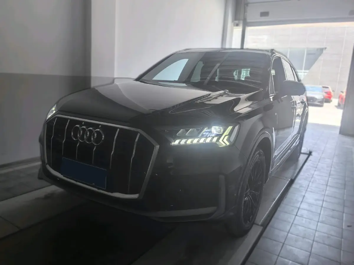 2023 Audi Q7 2.0T 265HP L4 8AT