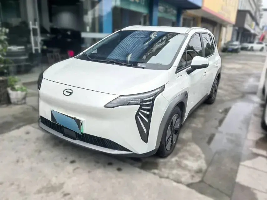 2024 Aion Y BEV 61.7KWH