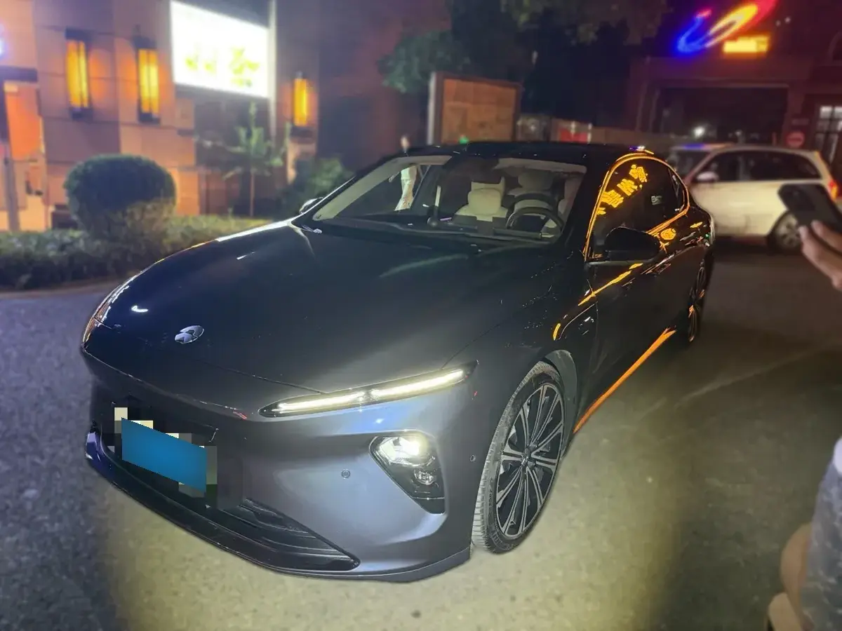 2024 NIO ET7 BEV 75KWH