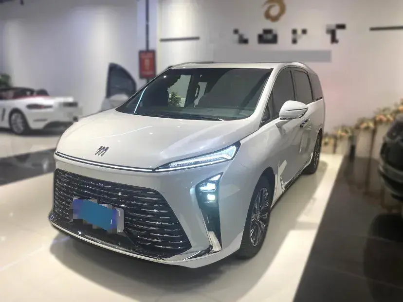 2025 Buick GL8 2.0T 237HP L4 9AT