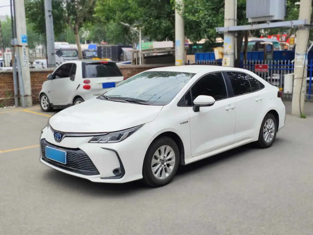 2023 Toyota Corolla 1.8L 98HP L4 E-CVT Hybrid
