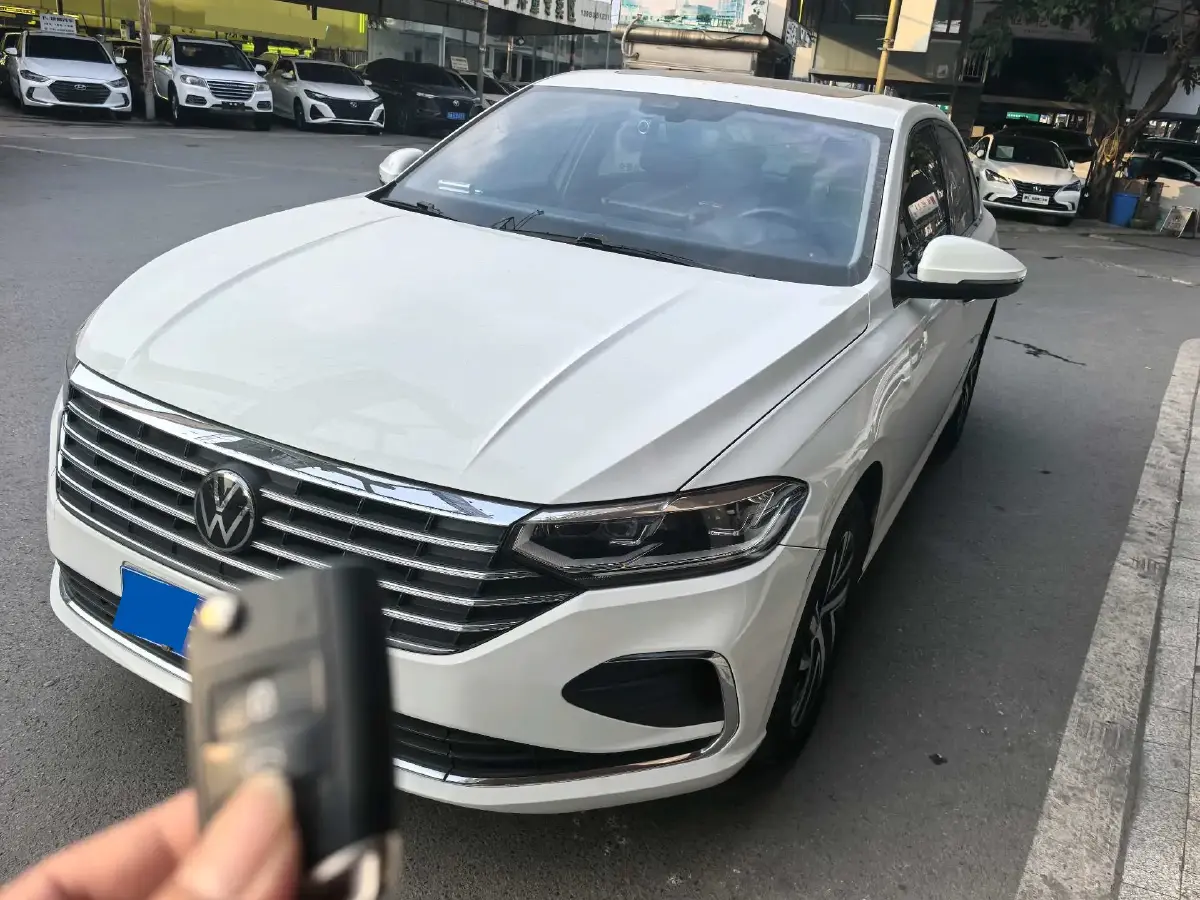 2023 Volkswagen Lavida 1.5L 113HP L4 6AT