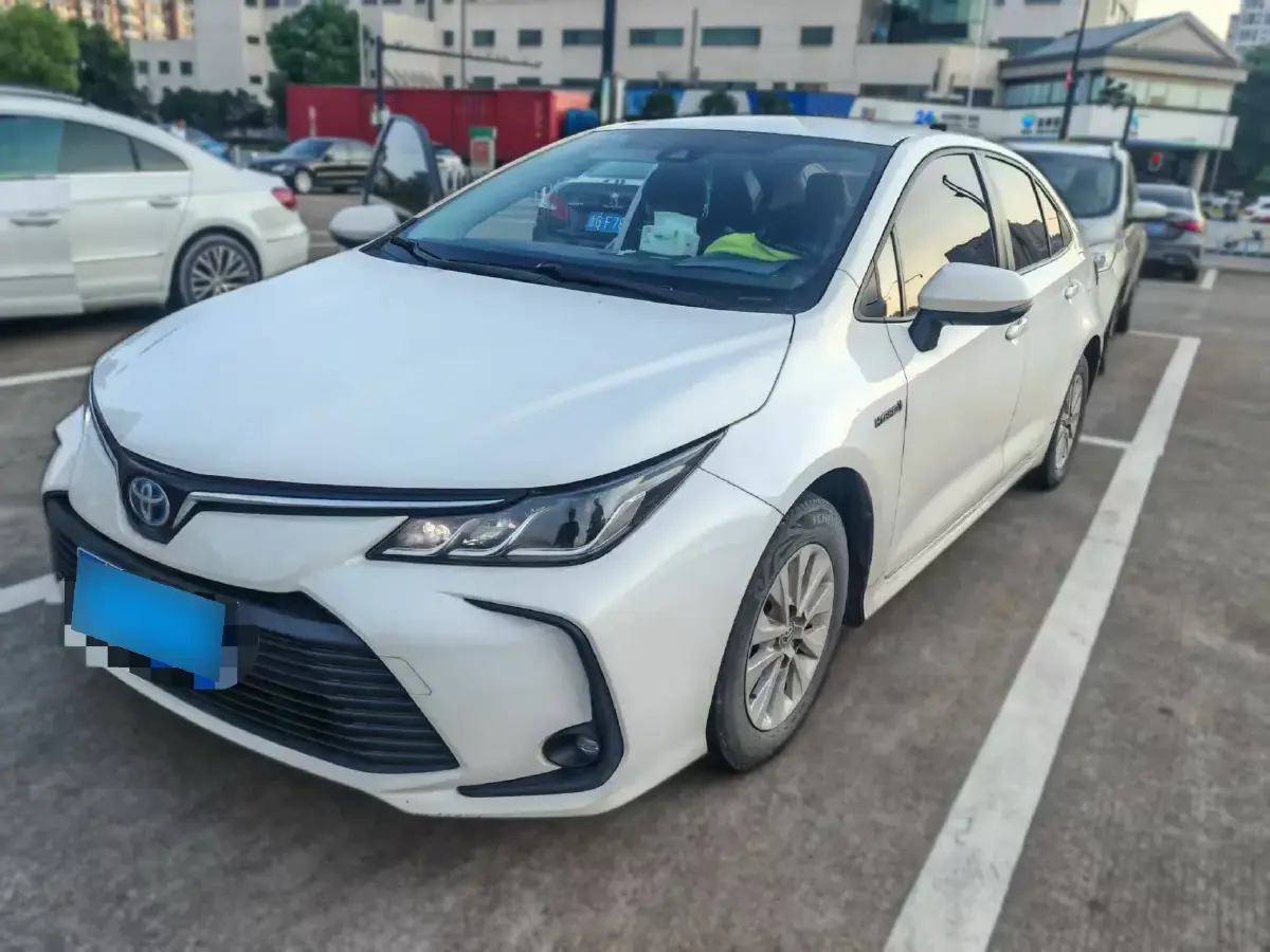 2022 Toyota Corolla 1.8L 98HP L4 E-CVT Hybrid