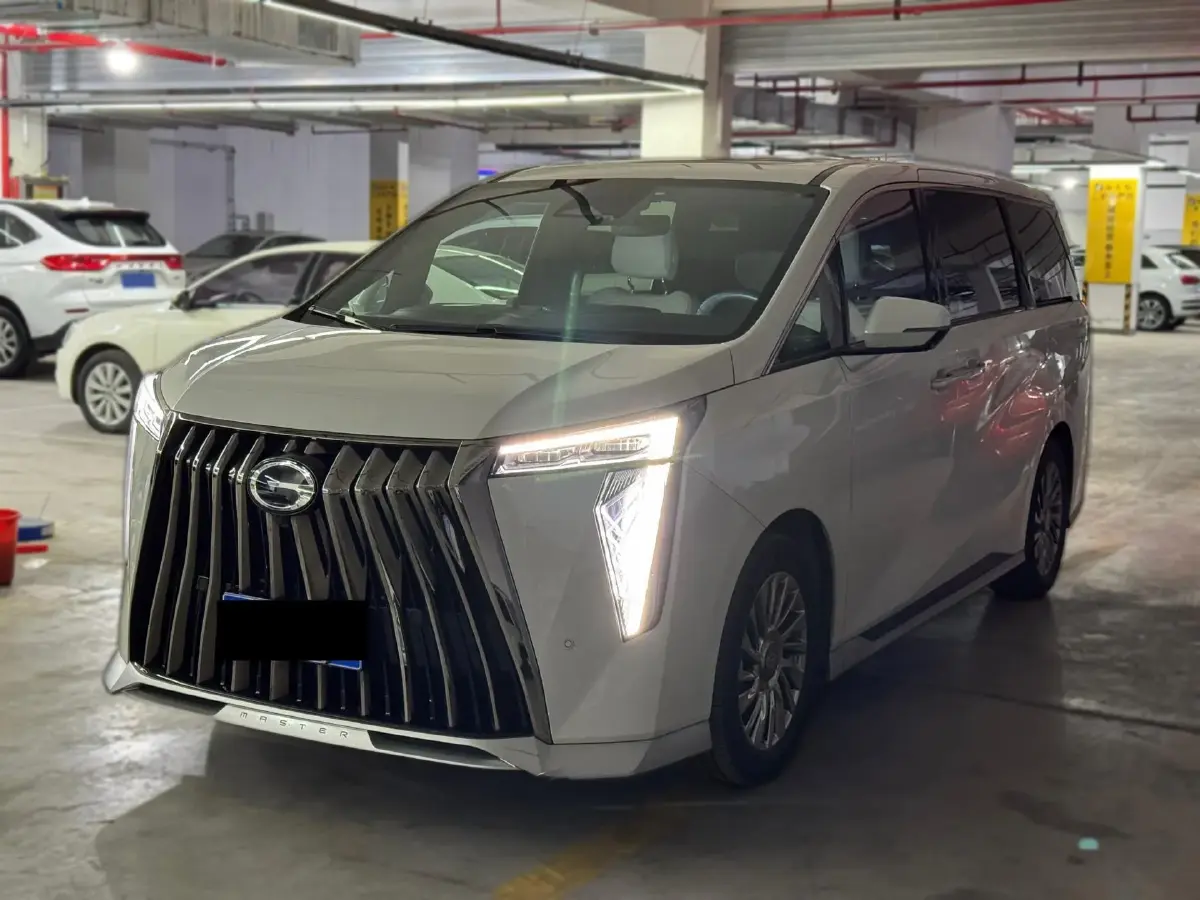 2023 GAC Trumpchi M8 2.0T 190HP L4 E-CVT Hybrid