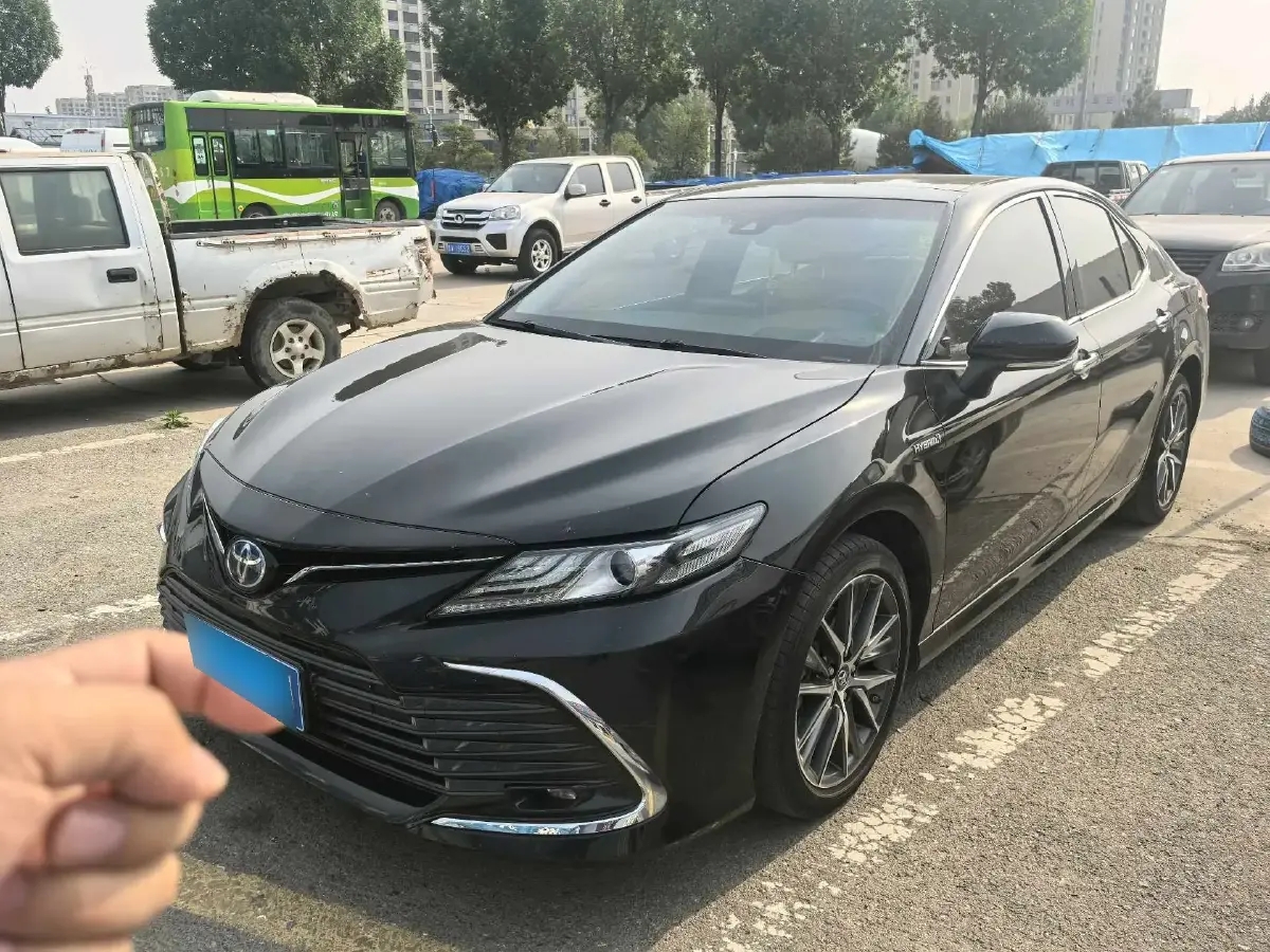 2023 Toyota Camry 2.5L 178HP L4 E-CVT Hybrid