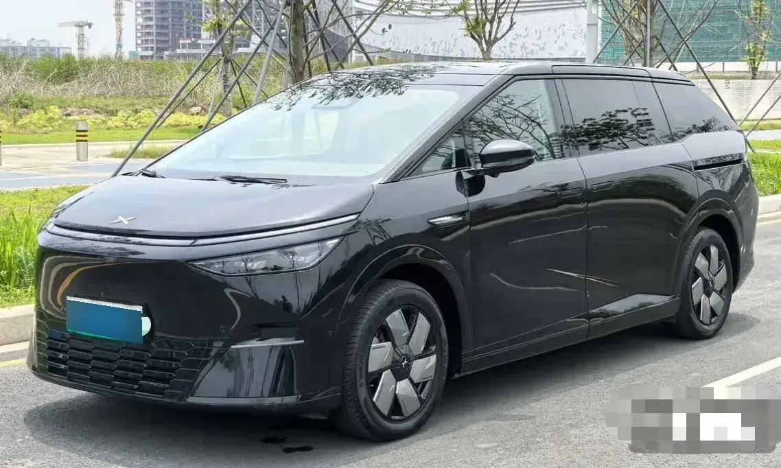 2024 Xpeng X9 BEV 101.5KWH