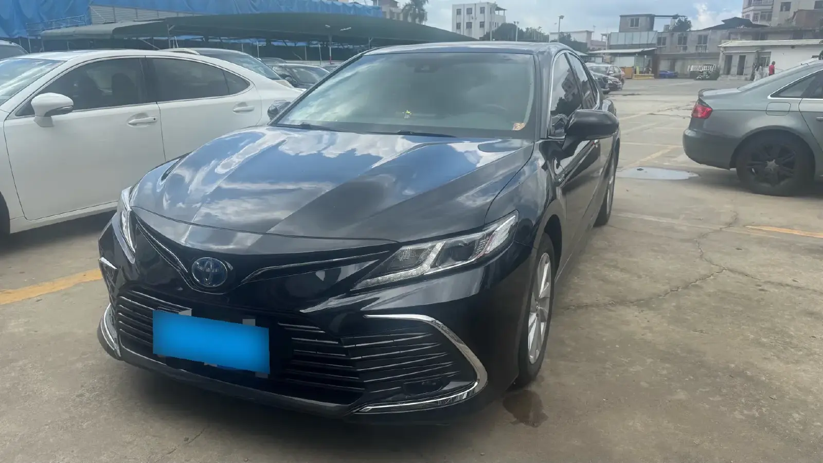 2023 Toyota Camry 2.5L 178HP L4 E-CVT Hybrid