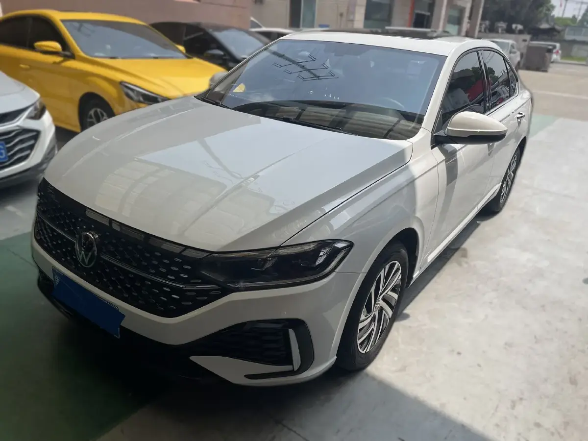 2023 Volkswagen Lavida 1.5L 113HP L4 6AT