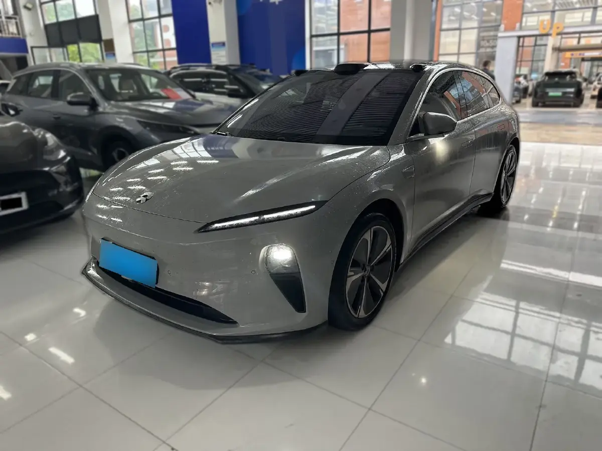 2024 NIO ET5T BEV 75KWH