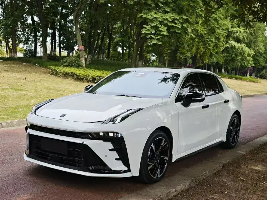 2025 LYNK&CO 03 1.5T 181HP L4 7DCT