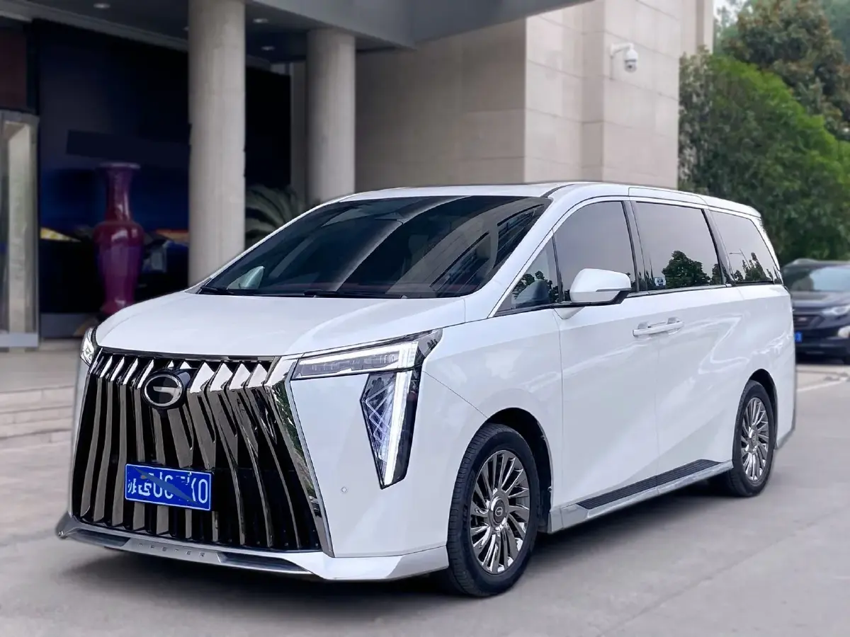 2023 GAC Trumpchi M8 2.0T 252HP L4 8AT