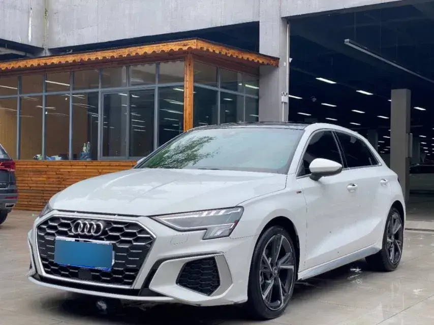 2022 Audi A3 1.4T 150HP L4 7DCT
