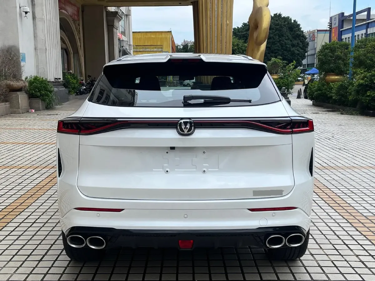 2025 ChangAn UNI-Z 1.5T 188HP L4 7DCT,autocango,china used car exporter,china ev exporter,chinese used car exporter,chinese used ev exporter