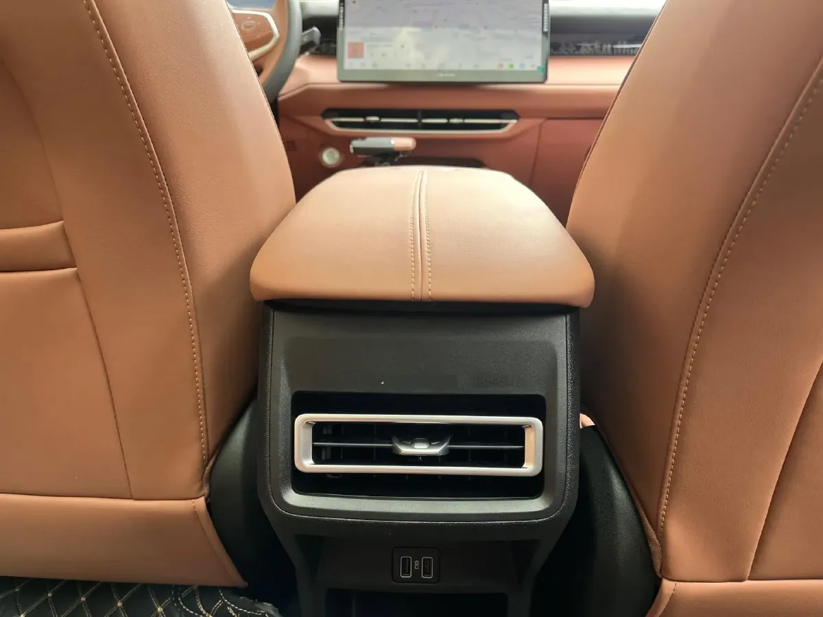 2025 ChangAn UNI-Z 1.5T 188HP L4 7DCT,autocango,china used car exporter,china ev exporter,chinese used car exporter,chinese used ev exporter