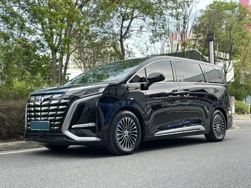 2024 Denza D9 1.5T 139HP L4 E-CVT PHEV 40KWH