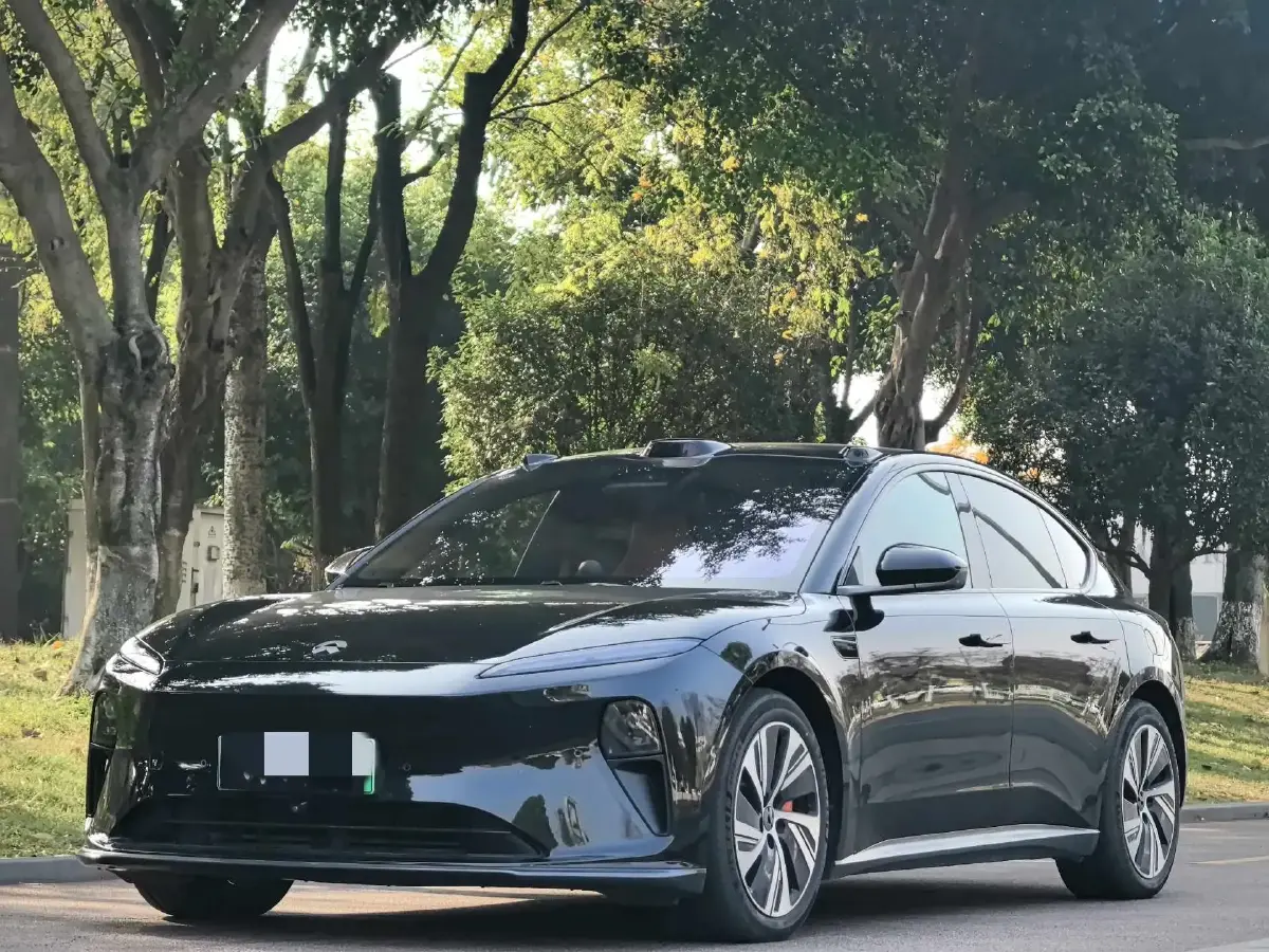 2022 NIO ET5 BEV 75KWH