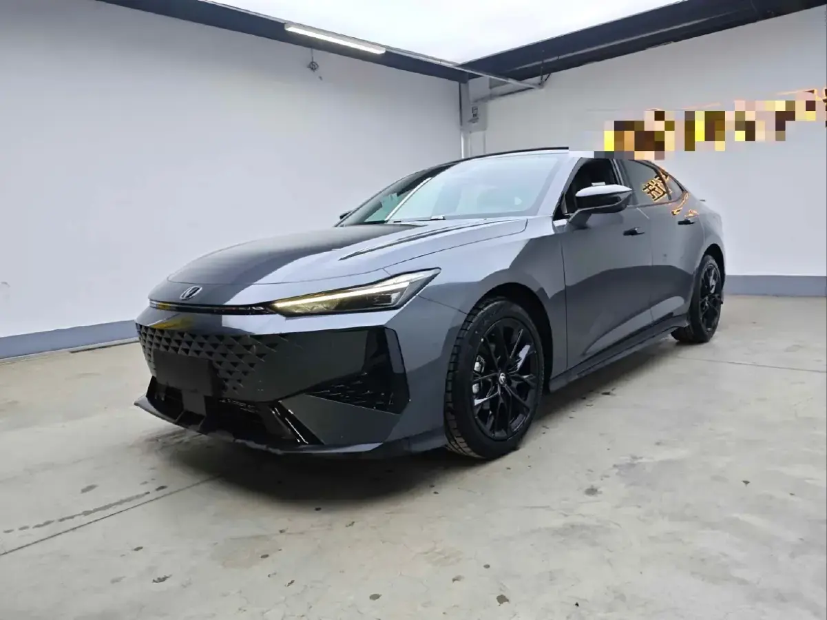 2024 ChangAn UNI-V 1.5T 188HP L4 7DCT