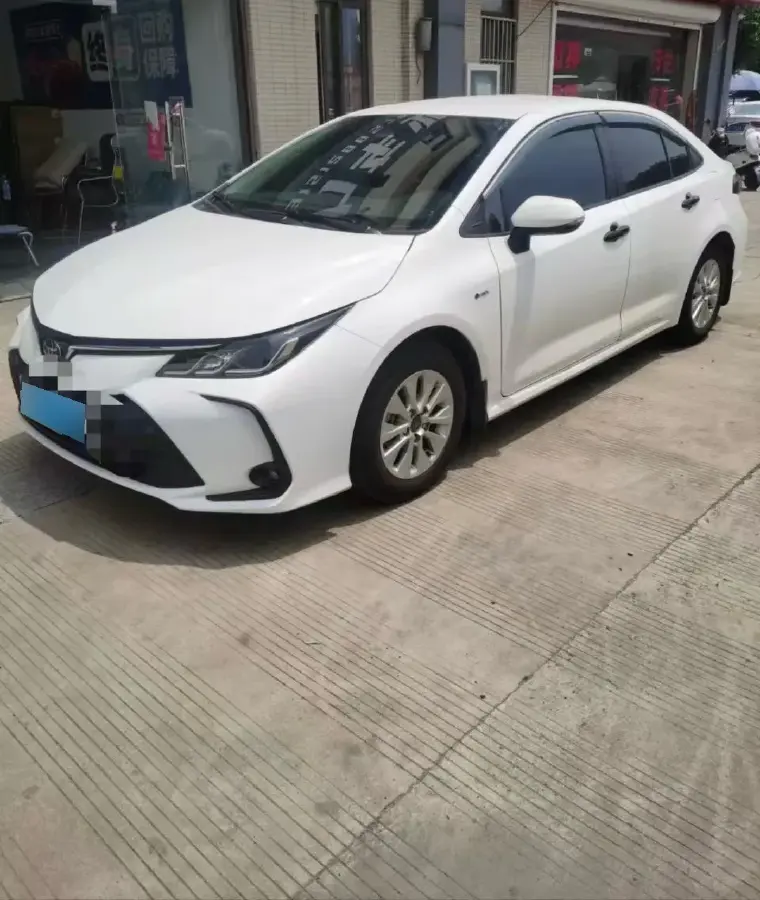 2024 Toyota Corolla 1.8L 98HP L4 E-CVT Hybrid