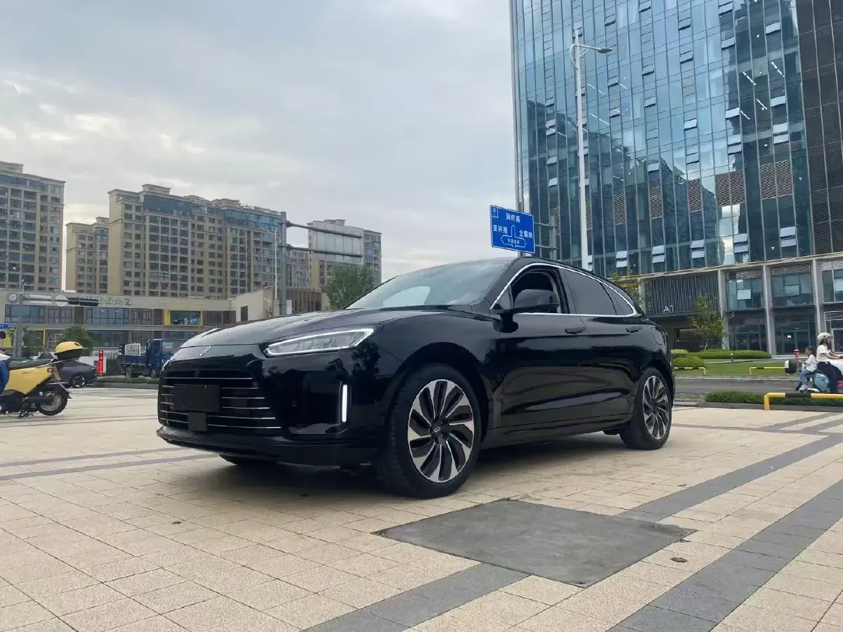 2022 HIMA AITO M5 Range Extended 125HP REEV 40KWH