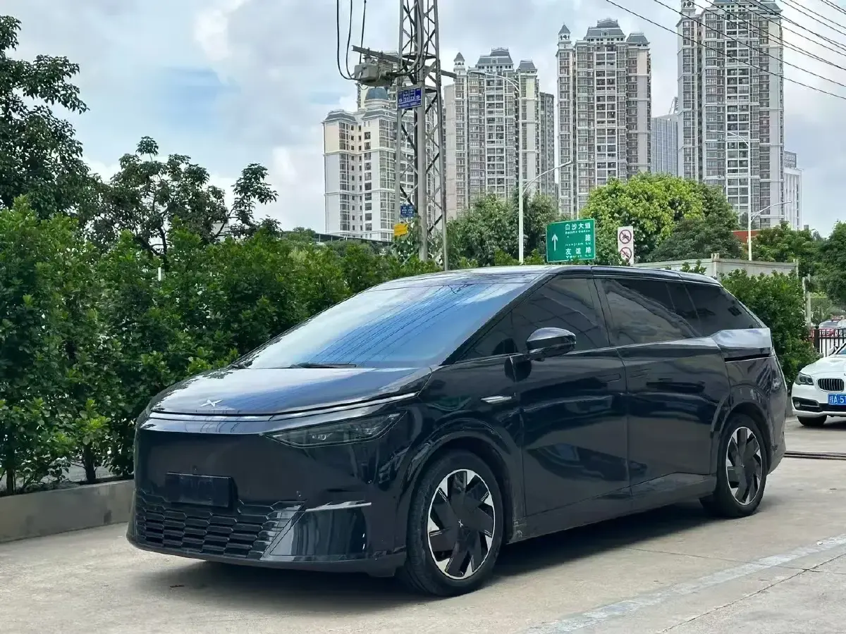2024 Xpeng X9 BEV 101.5KWH
