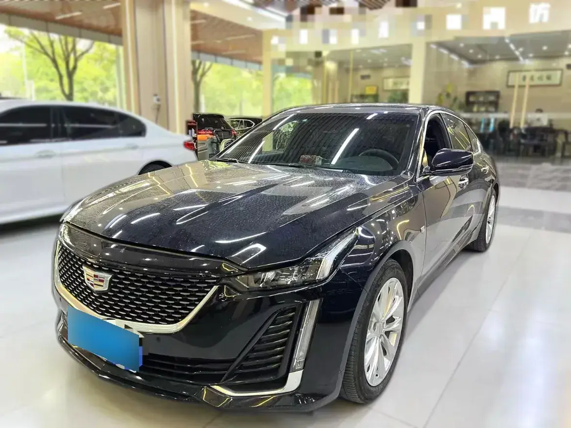 2022 Cadillac CT5 2.0T 237HP L4 10AT