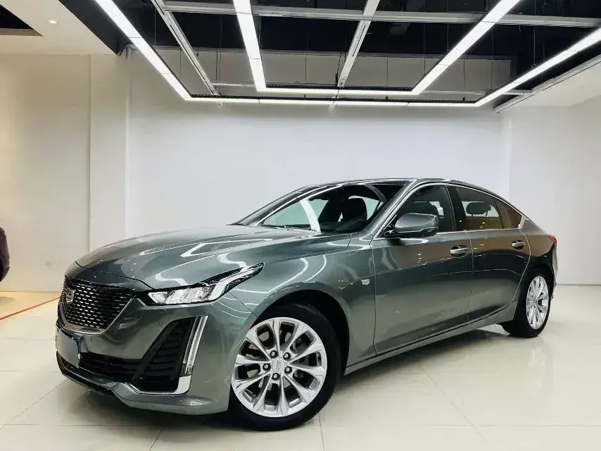 2023 Cadillac CT5 2.0T 237HP L4 10AT