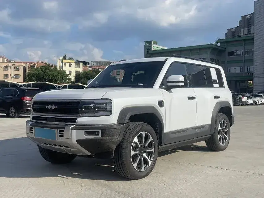 2023 FangChengBao Bao 5 1.5T 194HP L4 E-CVT PHEV 31.8KWH