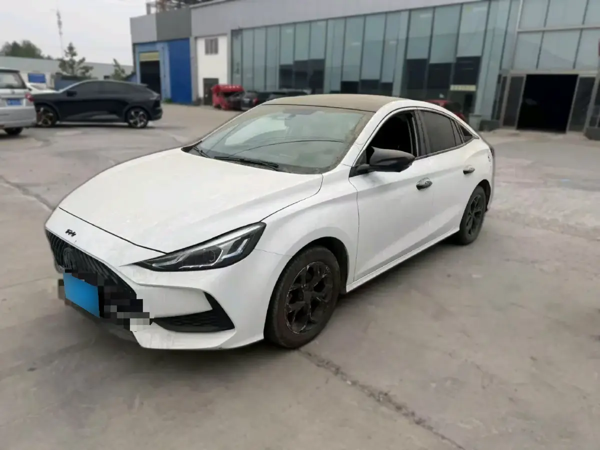 2021 MG 5 1.5L 120HP L4 CVT