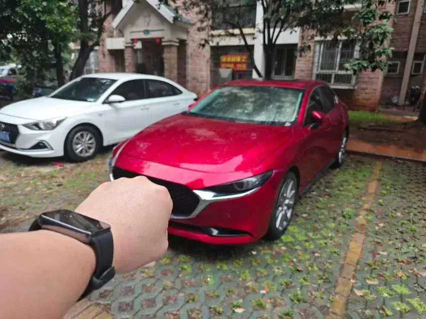 2021 Mazda 3 Axela 2.0L 158HP L4 6AT