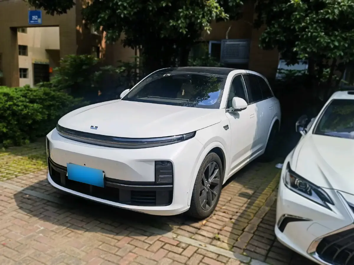 2023 Li L7 Range Extended 154HP REEV 40.9KWH