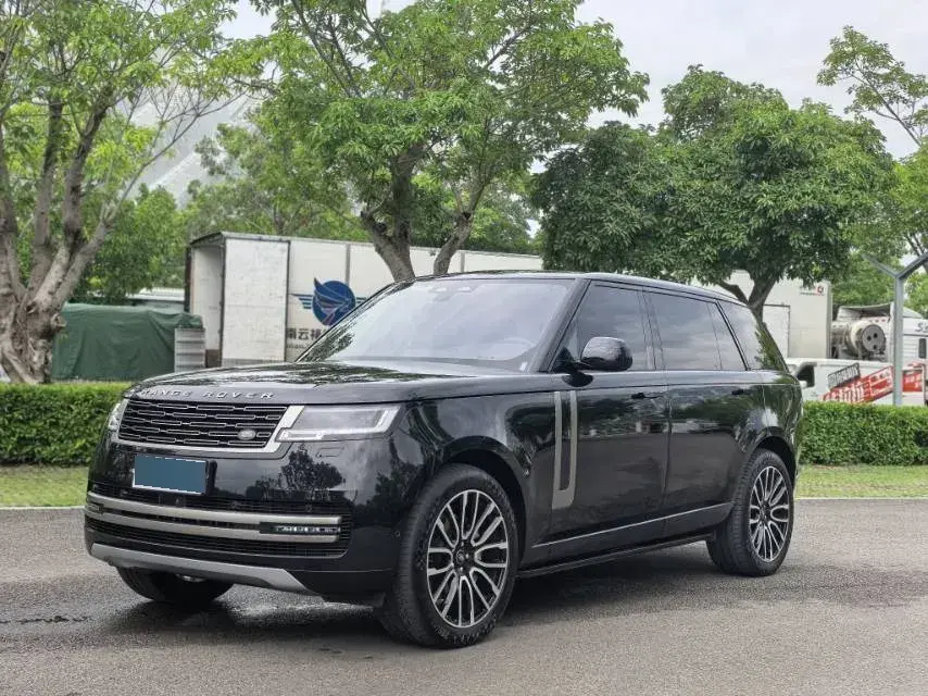 2023 Land Rover Range Rover 3.0T 400HP L6 8AT