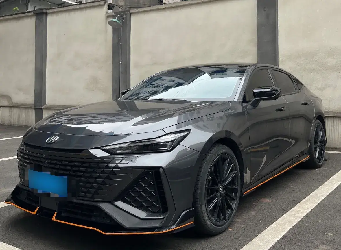 2022 ChangAn UNI-V 2.0T 233HP L4 8AT