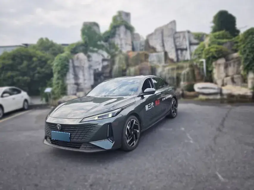 2023 ChangAn Lamore 1.5T 170HP L4 7DCT