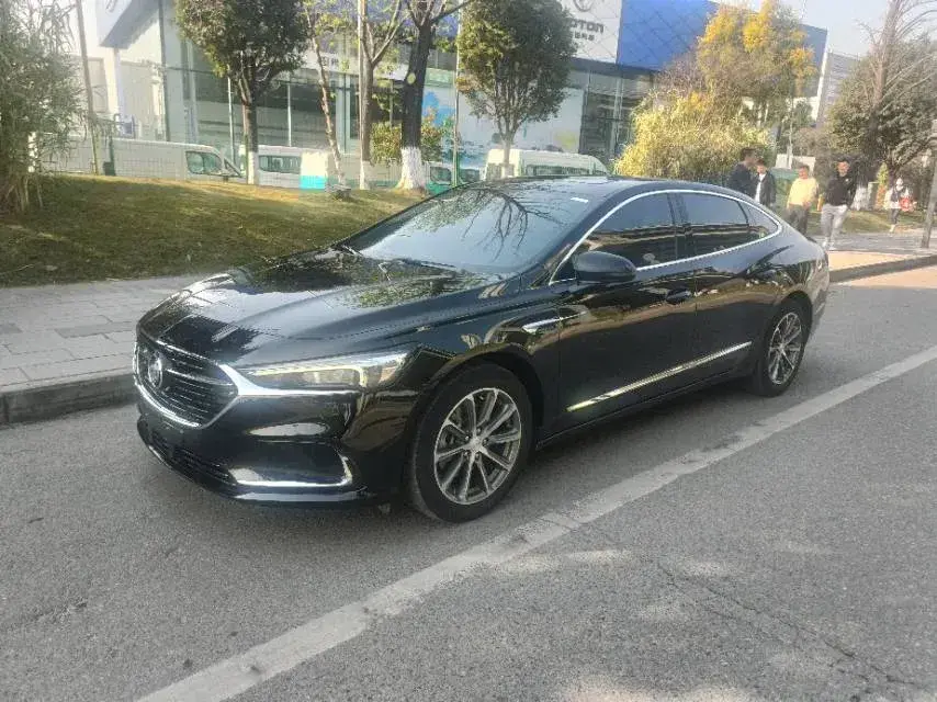 2022 Buick Larcosse 2.0T 237HP L4 9AT