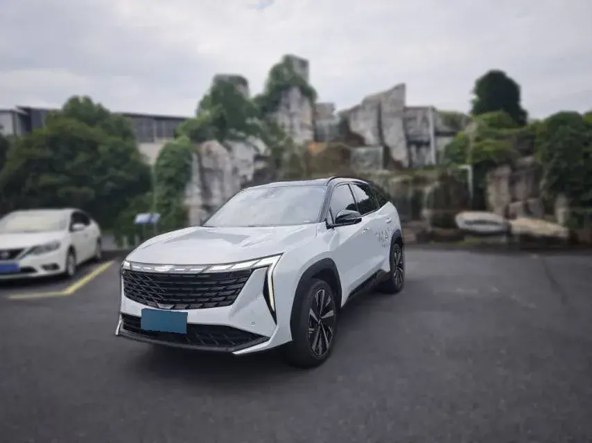 2024 Geely StarRay 1.5T 181HP L4 7DCT